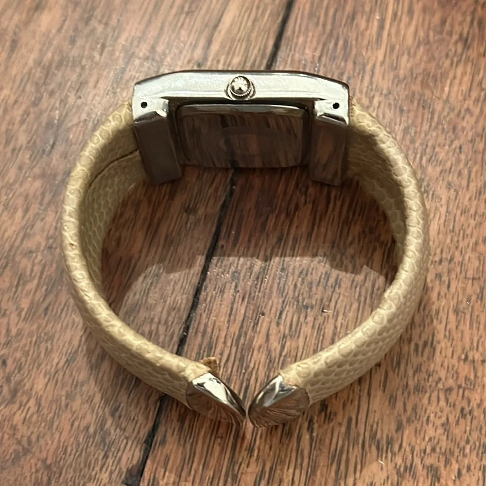Vintage Osirock quartz cuff watch
